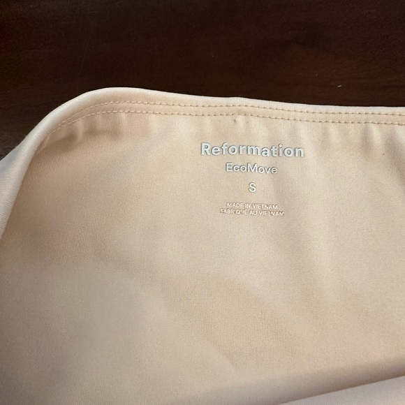 Reformation High Rise 7" Bike Short in Serenade - Picture 7 of 7